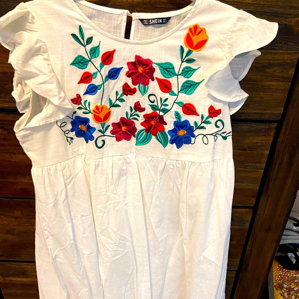Shein white floral dress. EUC. Worn once!
